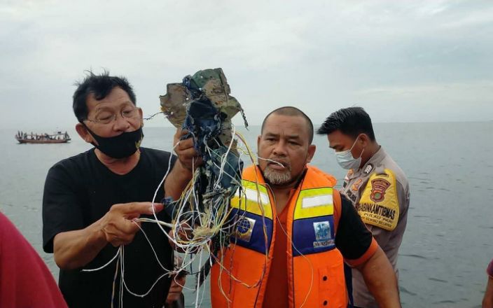 Indonesian Sriwijaya 737 loses contact