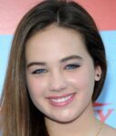 Mary Mouser Biography, Age, Net Worth, Boyfriend, Height, Career, Real name, Series, Movies, Shows & Others