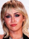 Miley Cyrus Age, Miley Cyrus Biography, Net Worth, Movies & TV Shows, Husband, boyfriend, Height & Others