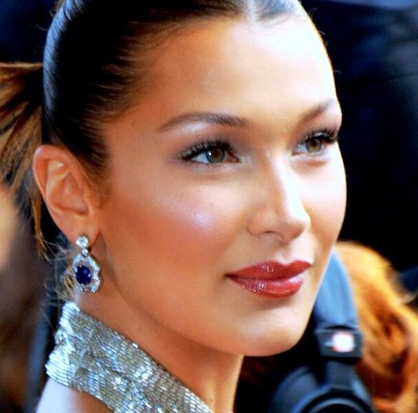 Bella Hadid Biography, Age, Net Worth, Kids, Real Name, Boyfriend, Parents, Religion, Height, Husband & Others