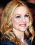 Laura Linney Biography